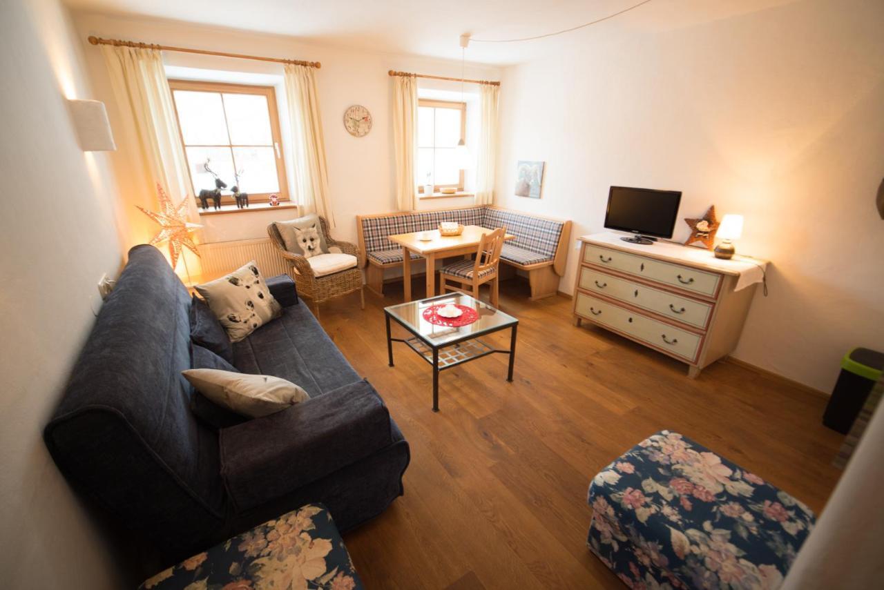 Ferienwohnung Huberhof Oberndorf in Tirol Luaran gambar