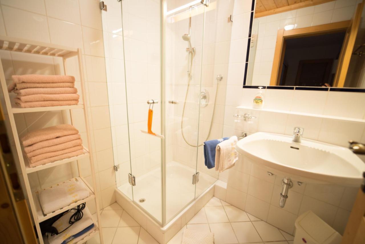 Ferienwohnung Huberhof Oberndorf in Tirol Luaran gambar