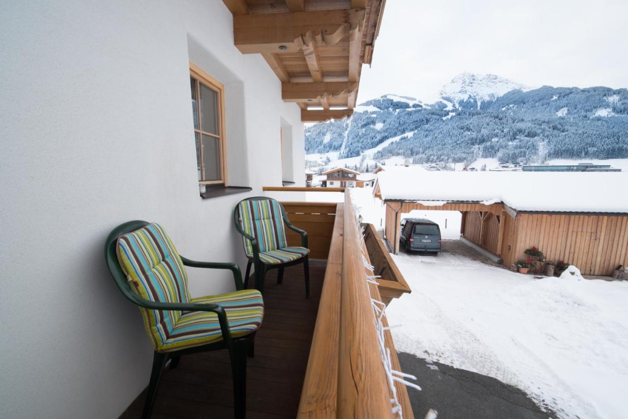 Ferienwohnung Huberhof Oberndorf in Tirol Luaran gambar