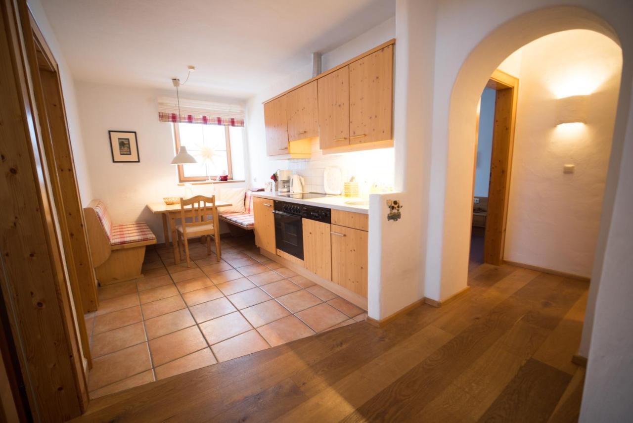 Ferienwohnung Huberhof Oberndorf in Tirol Luaran gambar