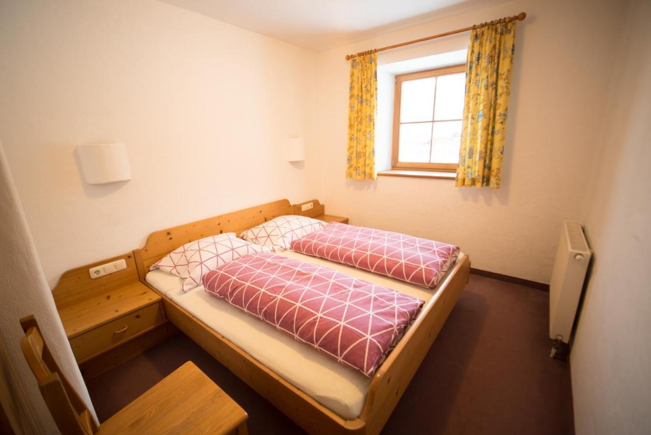 Ferienwohnung Huberhof Oberndorf in Tirol Luaran gambar